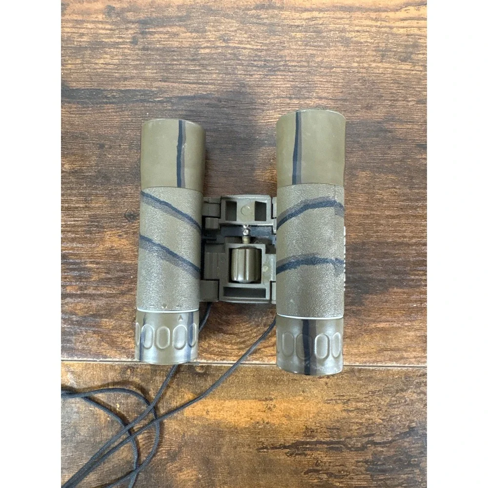 Bushnell 10x25 Compact Binoculars Tiger Stripe Camo Green Folding 300FT/1000YDS